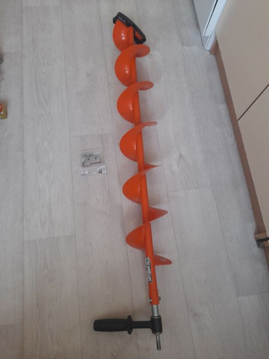 Рыболовный ледобур