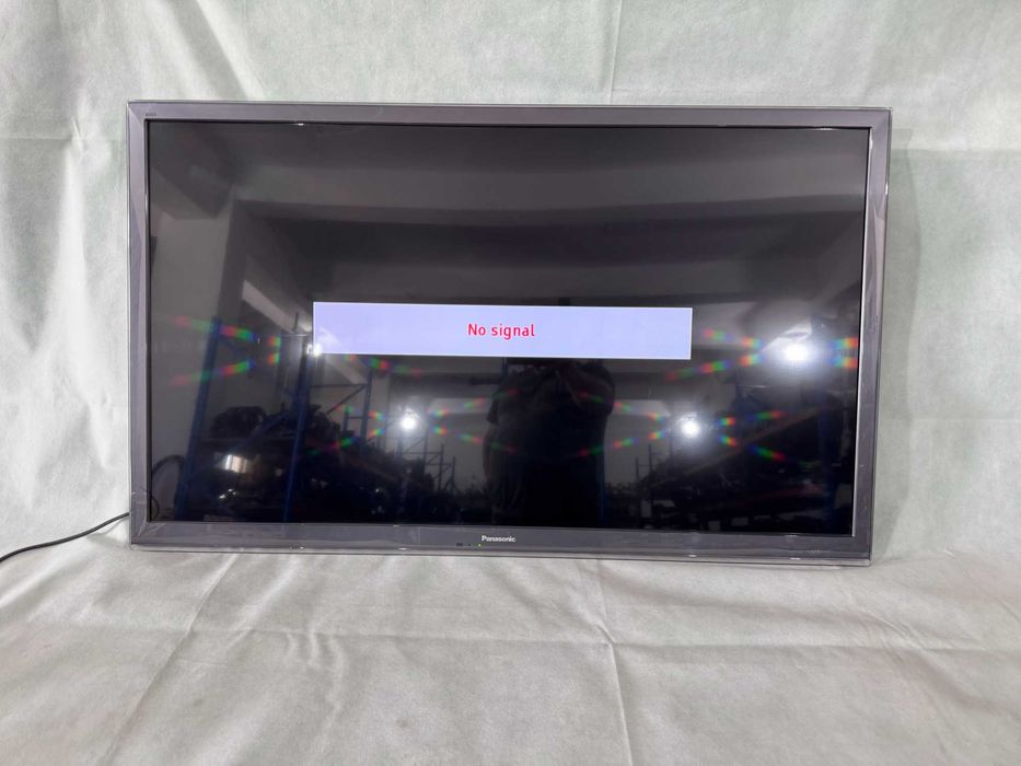 Телевизор - Panasonic 47 inch /smart / А18