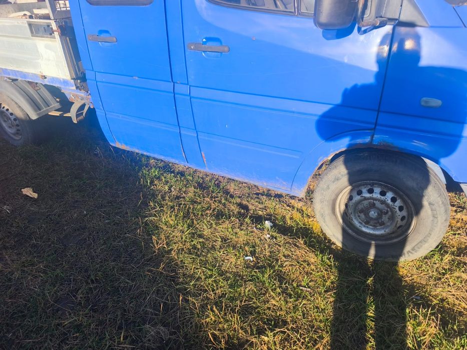 Vând Mercedes sprinter doka 7 locuri