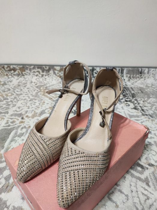 Продам туфли 39 размера