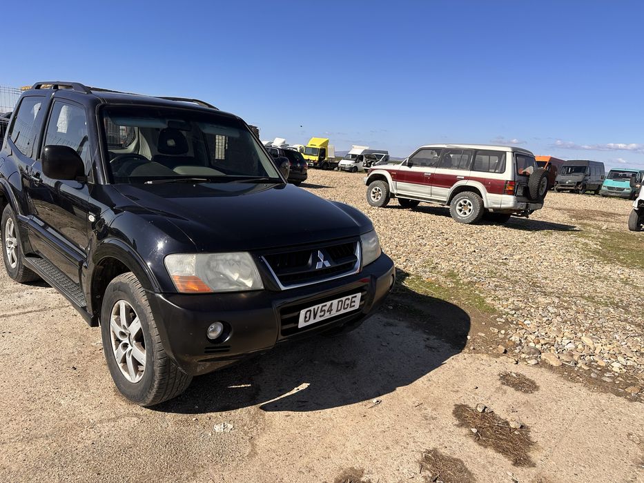 Dezmembrez mitsubishi pajero 3.2 Did