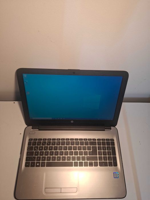 Laptop hp cu i7 6500u, 8 g ddr4 , ssd 256g