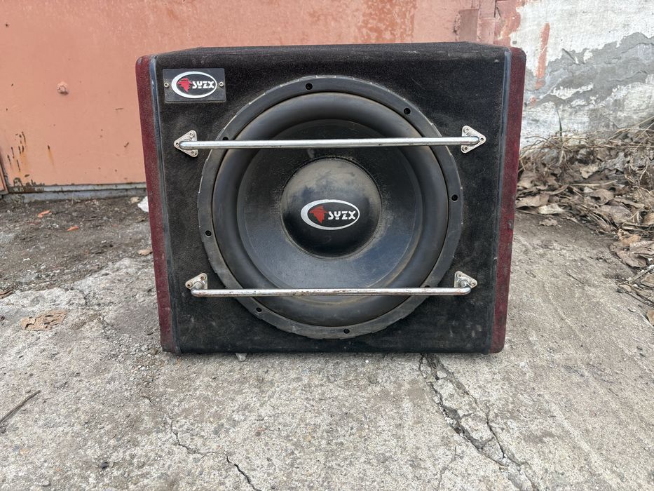 Сабвуфер в машину