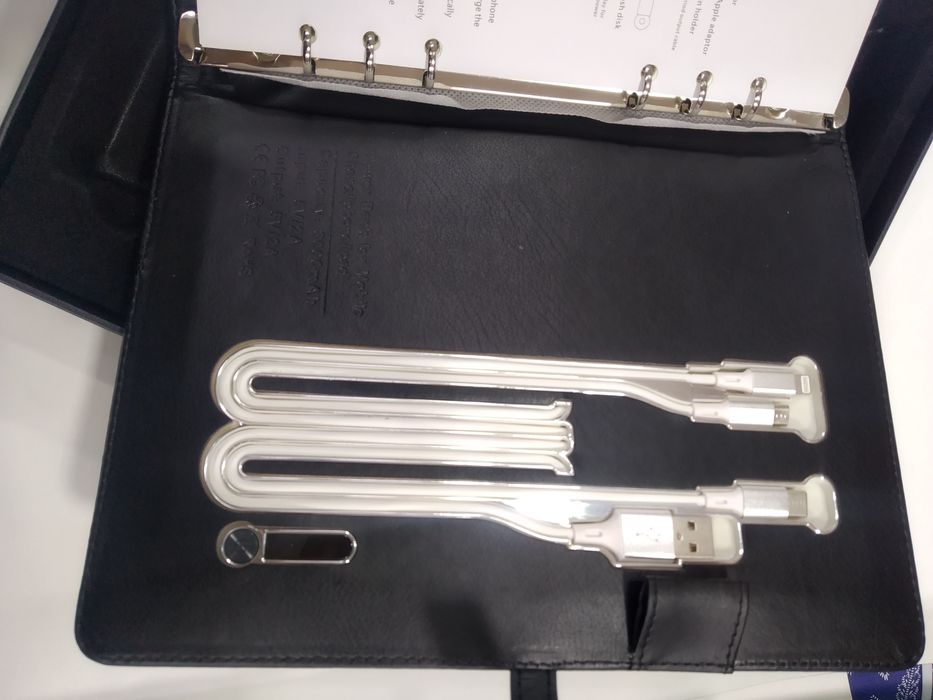 Ежедневник с повербанком