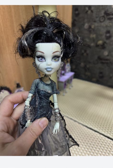 Продам куклу монстр хай!