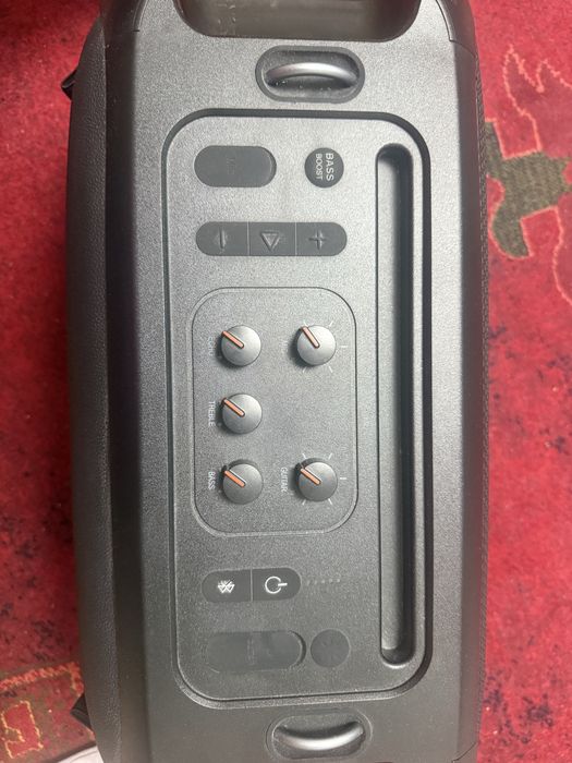 JBL Partybox On The Go