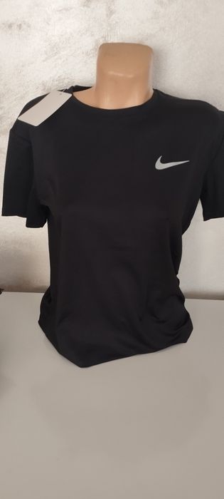 Tricouri adidas și Nike