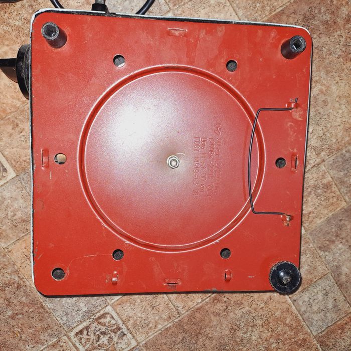 Плитка электрическая советская.