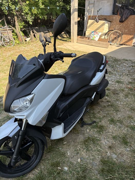 Yamaha xmax 250 cc 2010