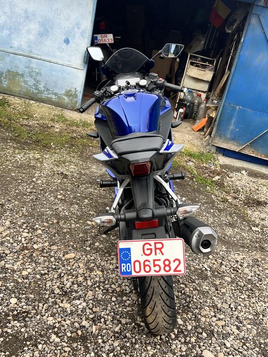 Yamaha YZF R125 de vanzare