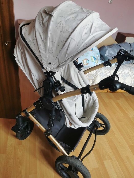 Бебешка количка Chipolino