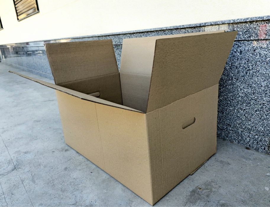 Коробка для переезда перевозка товаров посылок