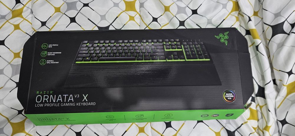 Геймърска клавиатура Razer Ornata V3 X
