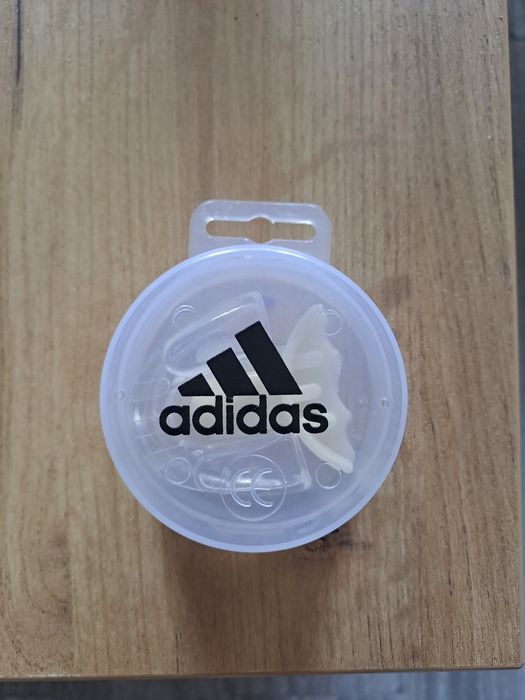 Kimono karate și protecție dinți