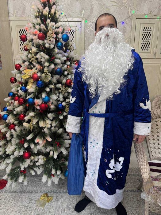 Срочный продается  Дед Мароз костюм 200000