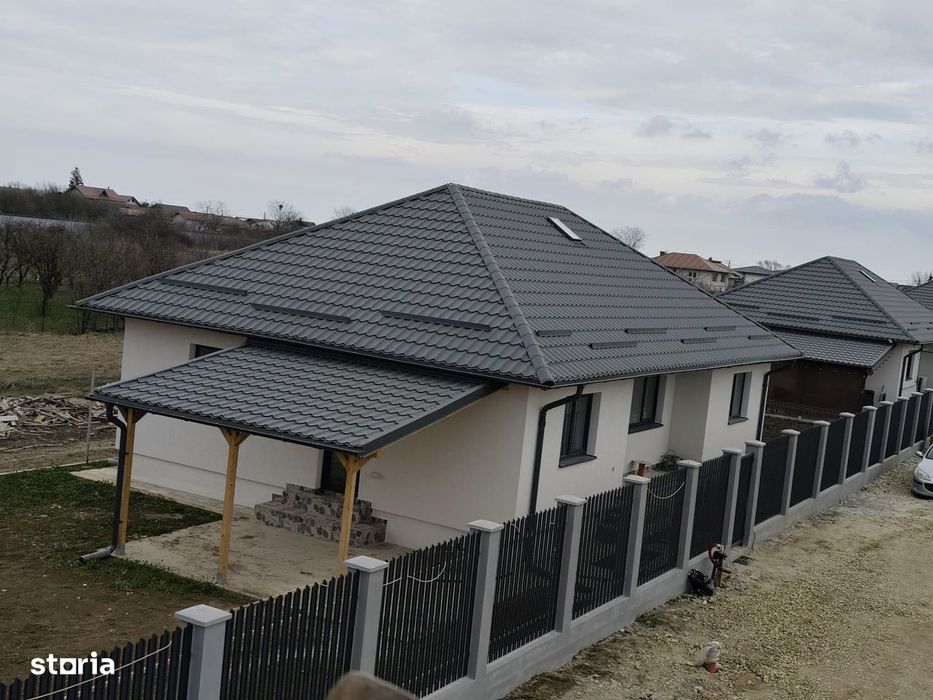 FARA COMISION casa cu 4 camere 2 bai PARTER + Pod Mansardabil la cheie