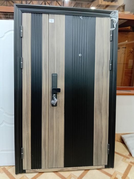 Temir eshik kotej va uchastka uchun