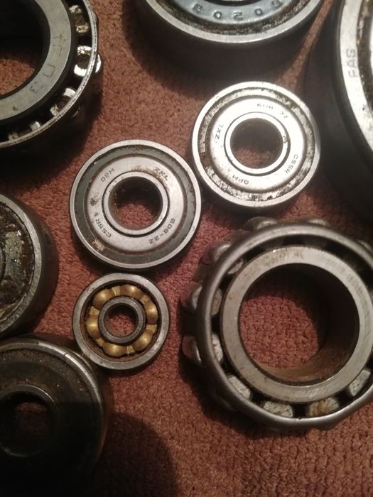 Продаются подшипники по 1000т