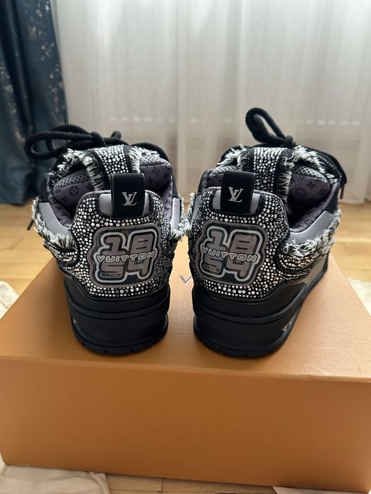 Vand Louis Vuitton Skate marimea 42
