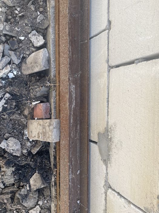 Продам швеллер 3.60 1.24