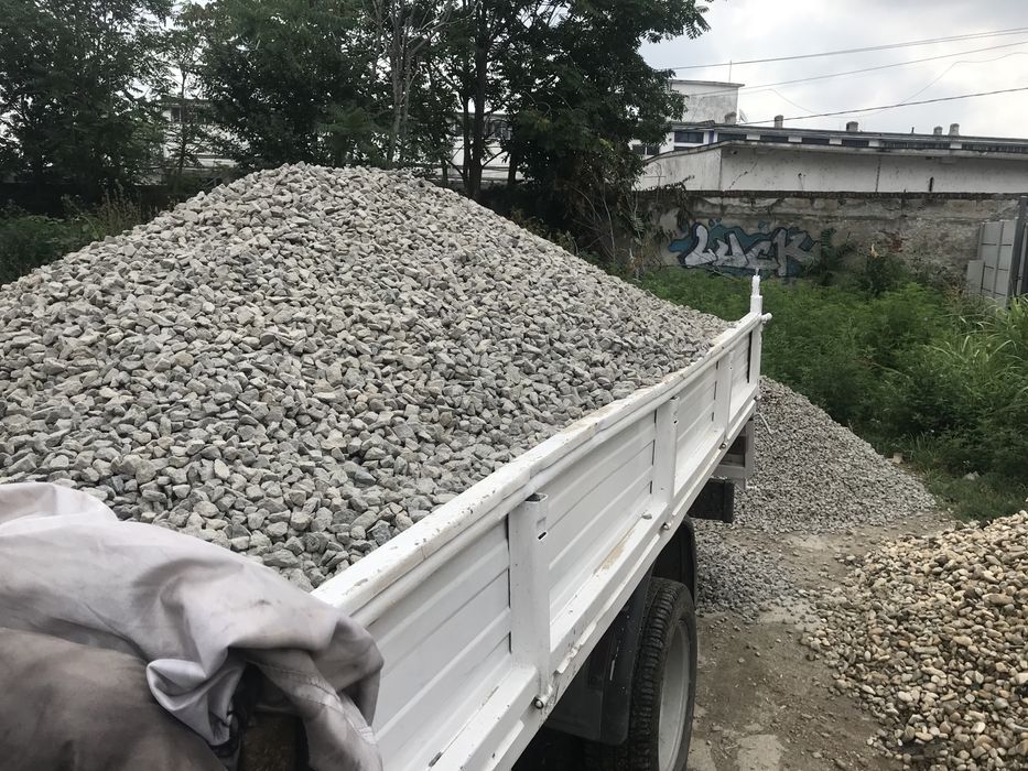 Piatra sparta concasata nisip calcar granit pamant