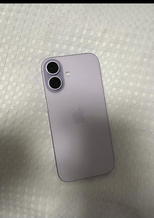 Продам телефон срочно