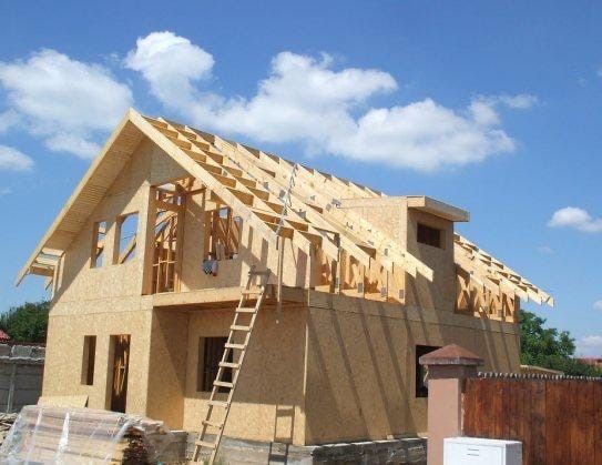 Construim căsuțe din lemn