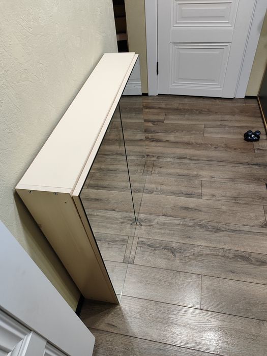 Продам шкаф в ванную