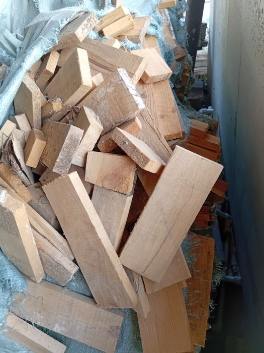 Дрова в больших мешках,отын!