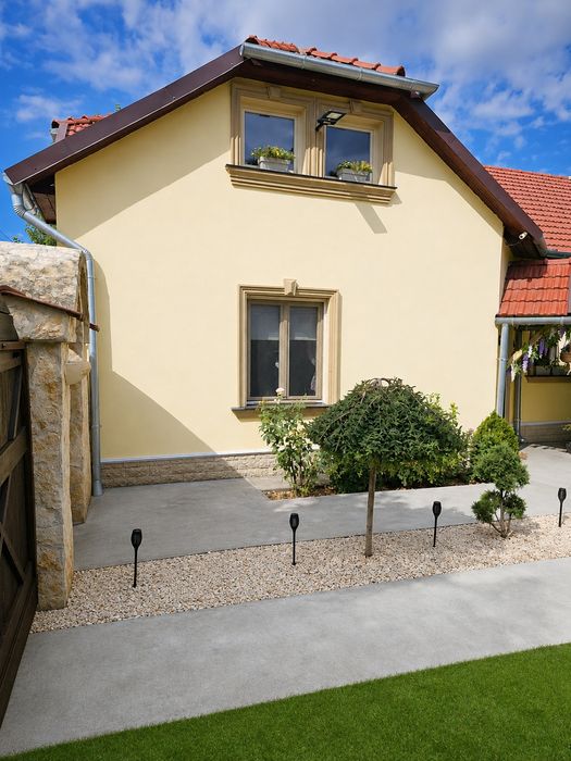 Casă deosebită de vânzare în Battonya, Ungaria – aprox. 150 m², garaj privat și teren generos