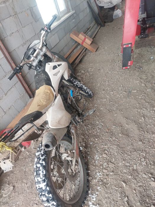 Продам эндуро 250кубов