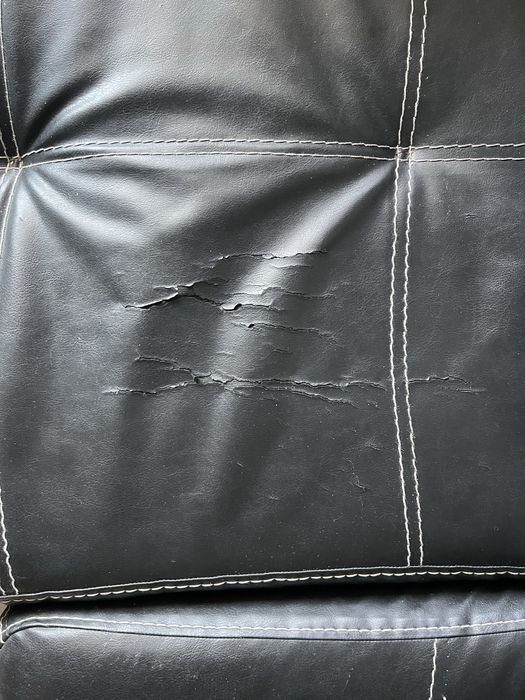 Кожен ъглов диван