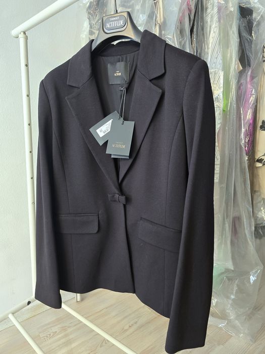 Черно сако/блейзър  Twinset,размер М,има еластичност,ново с етикет