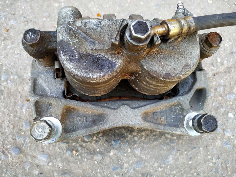 Тормозные суппорта, тормозные диски  на субару!