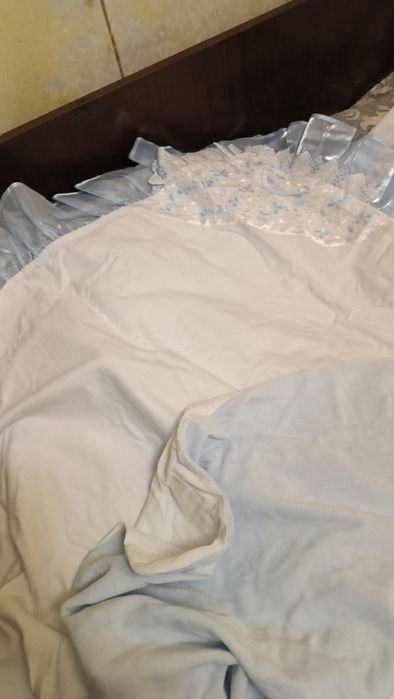 Отдам даром красивый конверт покрывало