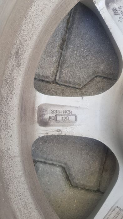 Jenti aluminiu R16 BMW cu cauciucuri de iarna