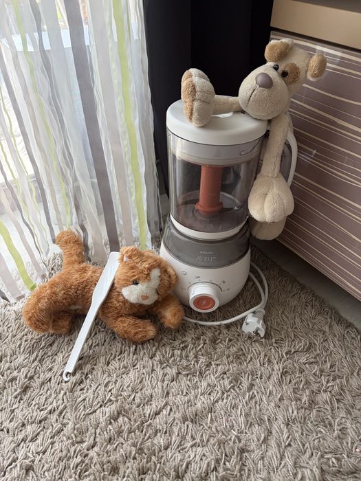 Robot Philips Avent cu aburi bebe + cadou jucariile de plus