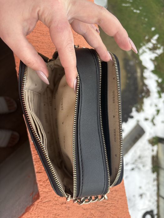 Оригинална чанта Guess