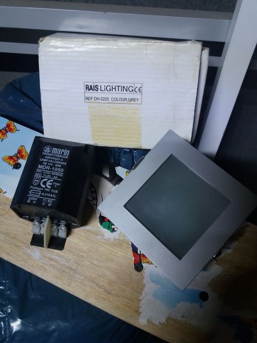 Lampa halogen cu transformator ,nou