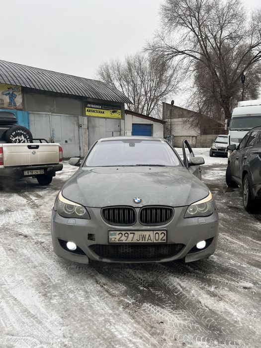 Лобовое стекло БМВ