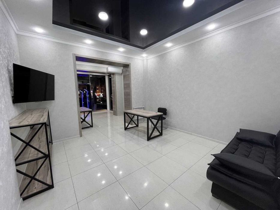 Аренда офиса Шота Руставели / Кафе «BON!» помещение рядос с Текстилем