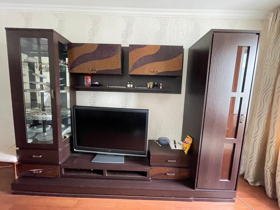 Мебель,холодильник, телевизоры