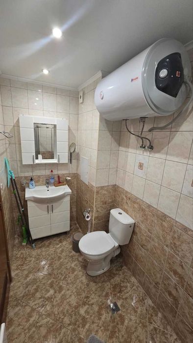 Център двустаен апартамент обзаведен