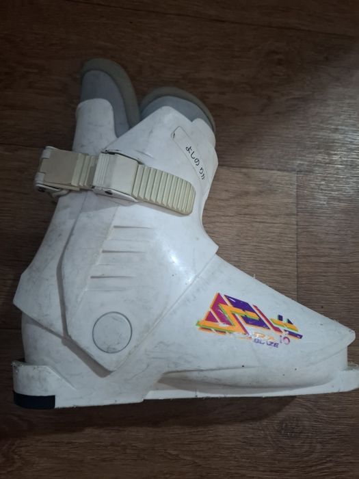 Продам горные лыжи