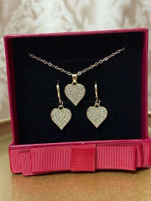 Продаю красивые наборы для девушек