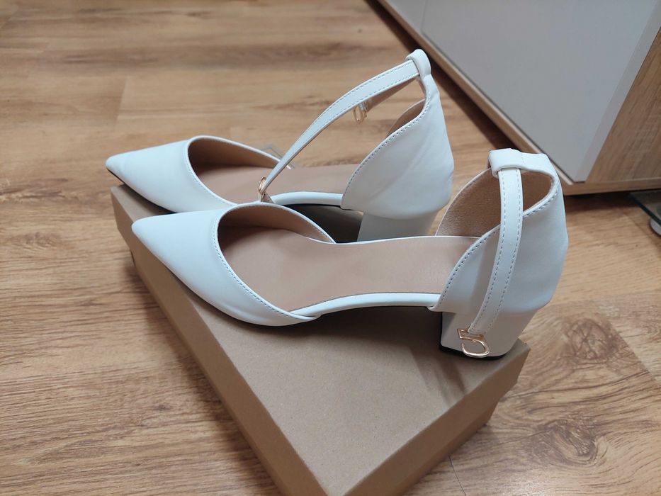 Офицялни обувки номер 42