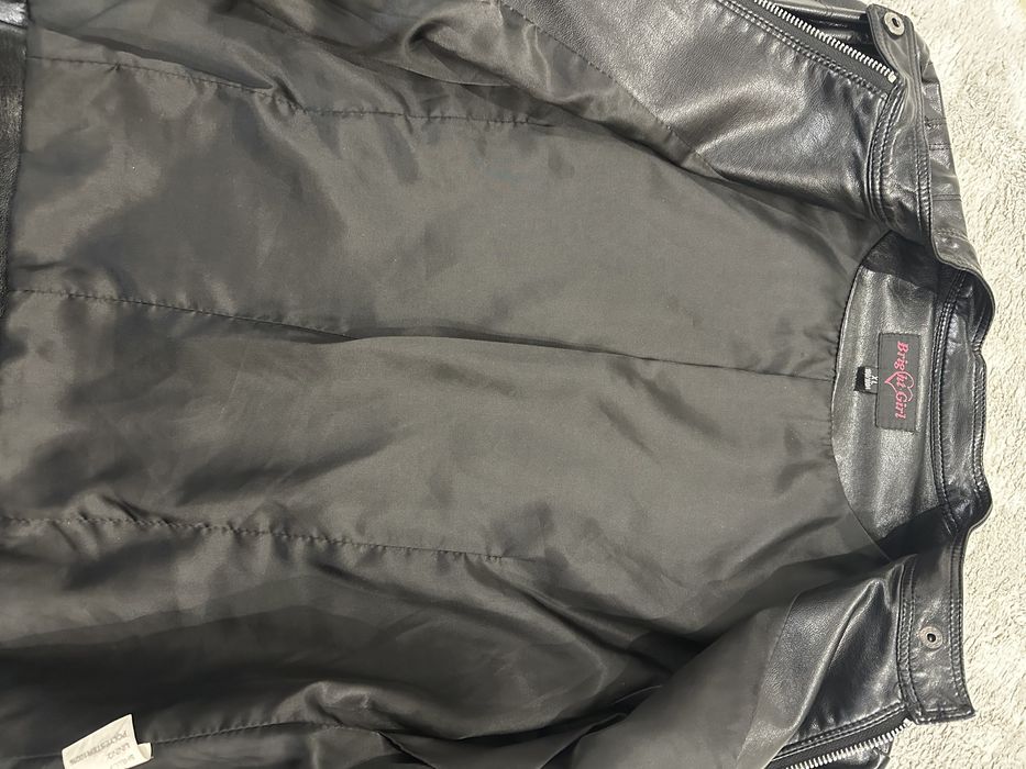 Женская куртка..