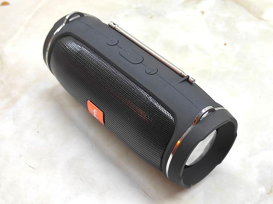 Преносима Bluetooth колонка Charge Mini 4 + кристално чист звук
