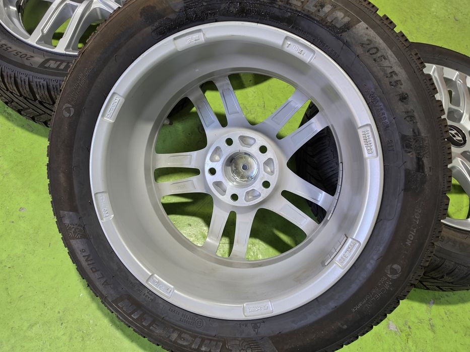 16 5x114.3 Kia Ceed Hyundai лети джанти 5х114.3 205/55/16 Michelin зимни гуми