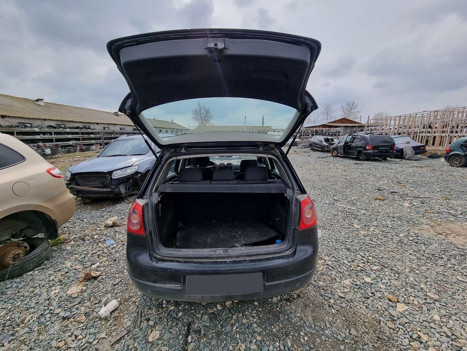 Dezmembrari  VW GOLF 5  2003  > 2009 2.0 TDI 16V Motorina